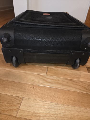 Bric's Italian Suitcase, Black And Brown Leather, Everything Works And Zips - Picture 8 of 8