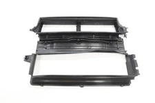 2019 - 2025 VOLVO S60 2.0L FRONT RADIATOR AIR BAFFLE GUIDE COVER PANEL OEM