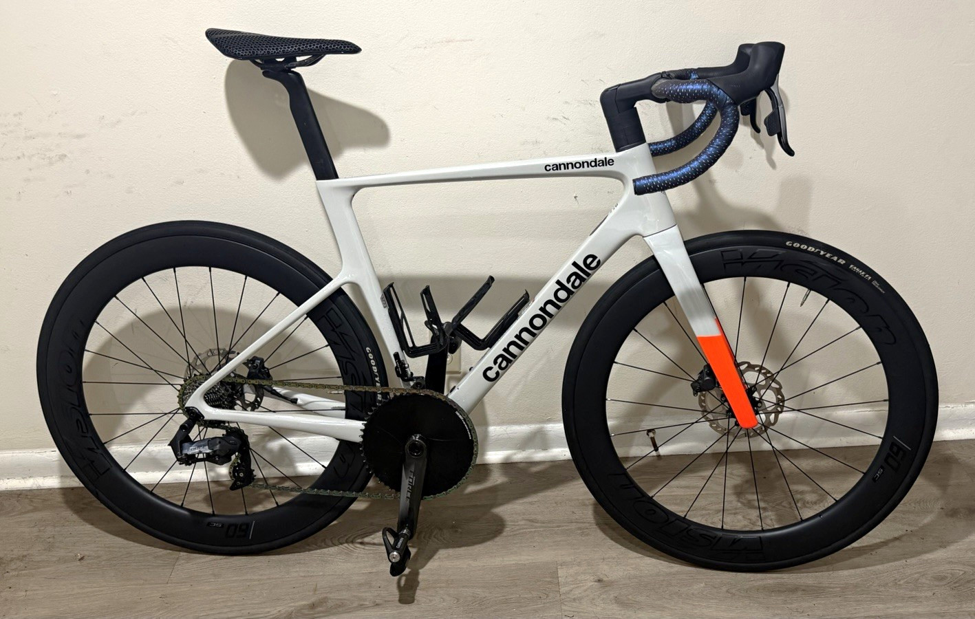 Cannondale 2025 SuperSix EVO full Carbon 12-Speed group sram force - Disc