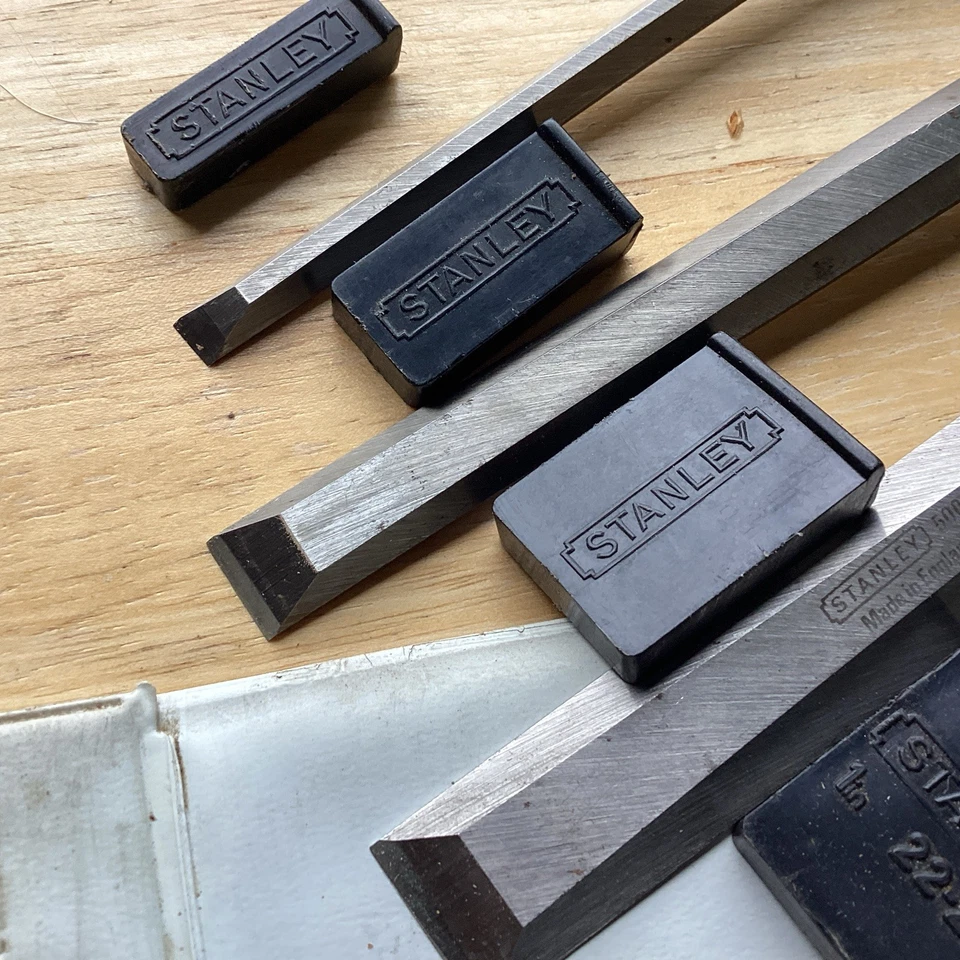 Set of 4 Stanley 5002 Chisels Very Little Use 6mm 12mm 18mm 25mm Pouch Used Vgc - Image 3 of 4