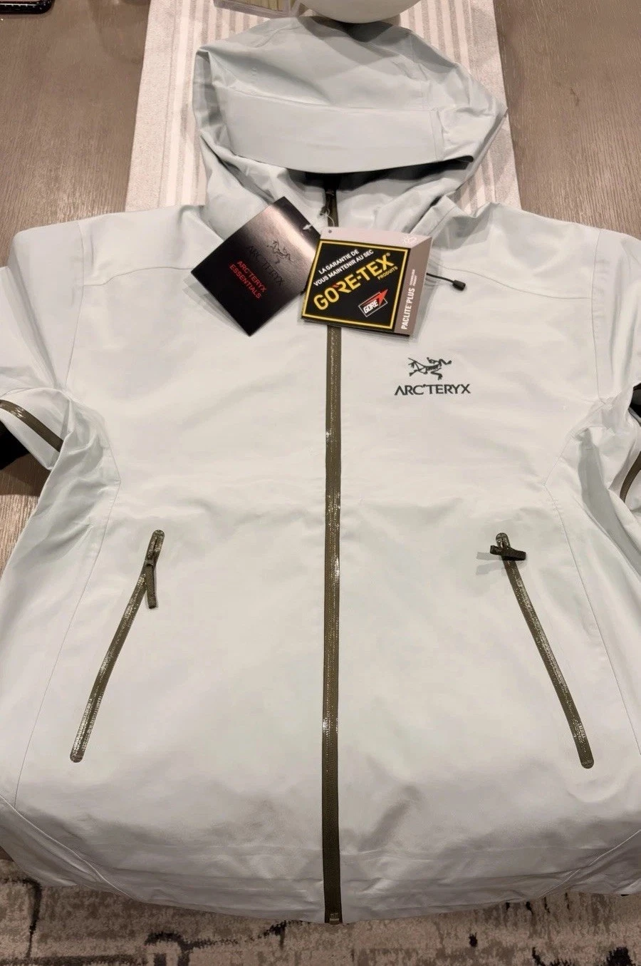 Light Blue Arcteryx Beta LT Men's Jacket Size XL Waterproof Gore-Tex
Opens in a new window or tab