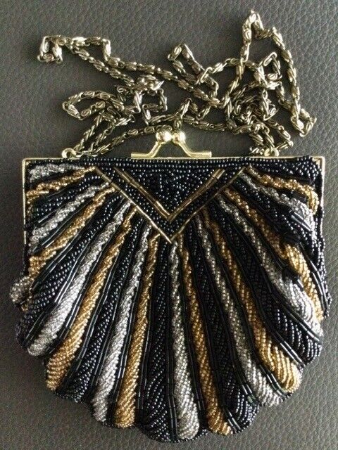 La Regale Gold Beaded Clam Shell Purse with Gold … - image 2