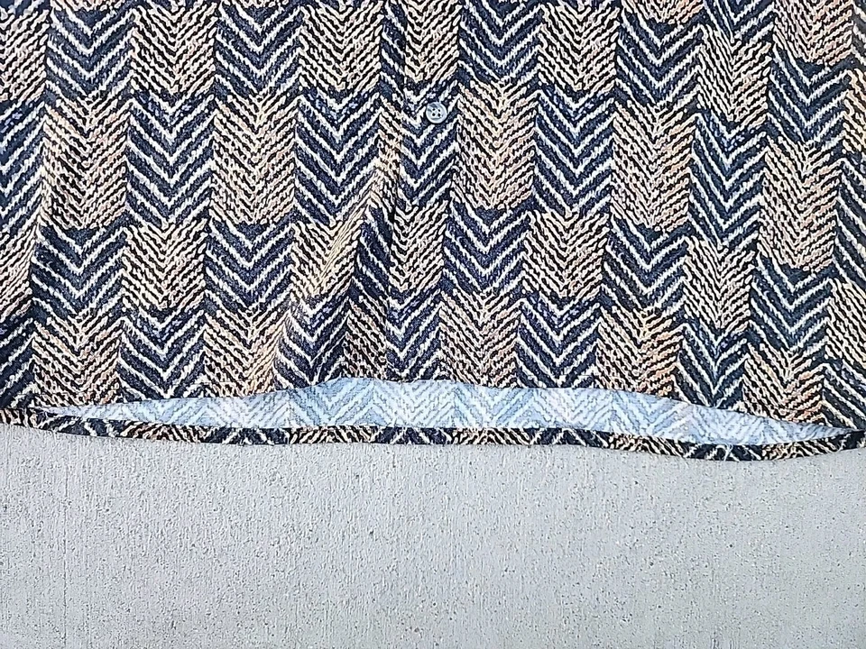 J. Ferrar Short Sleeve Button Front Gold Black 100% Rayon Mens Size S / CH Photo - Image 4 of 4