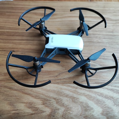 DJI Tello Global Model: TLW004 Programmable Mini-Drone - Picture 5 of 16