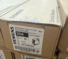 10 x  SIEMENS QA120AFCN PLUG ON NEUTRAL 20A AFCI ARC FAULT BREAKERS NEW IN BOX