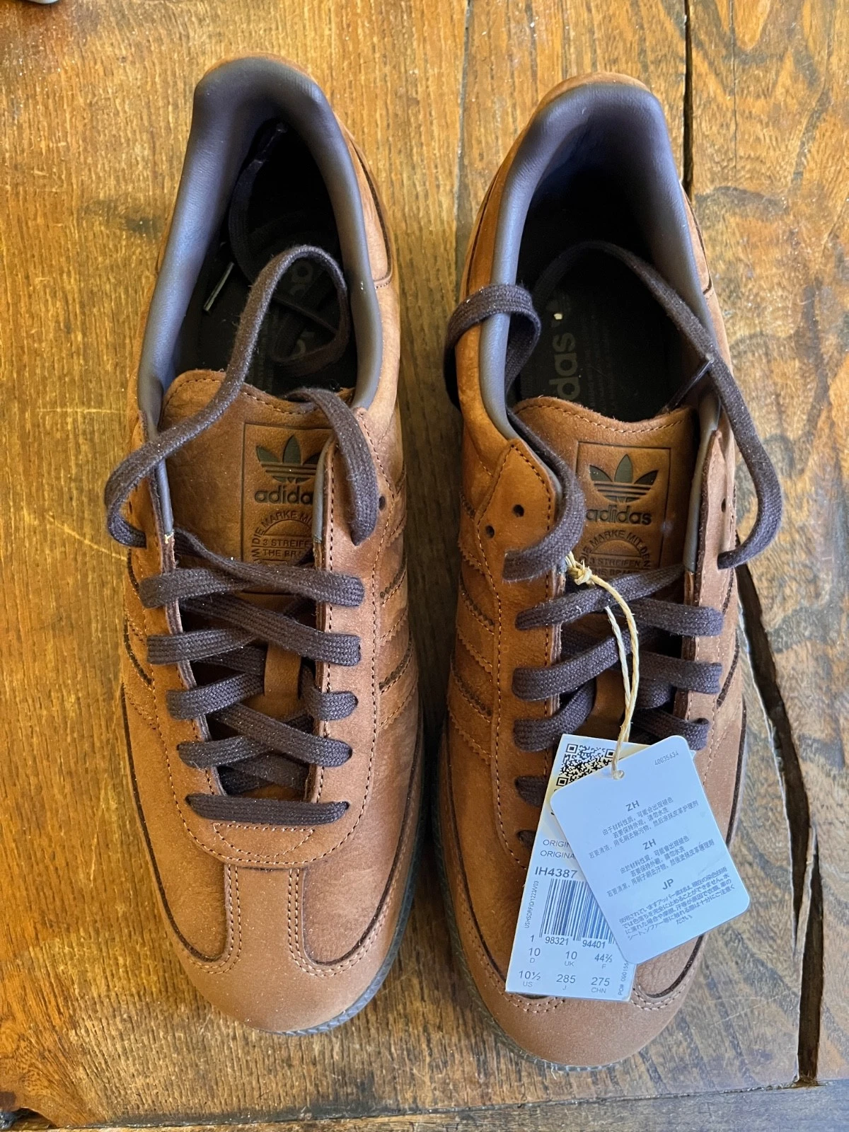 Pair of Adidas Sambas - US 10.5 - Brand New
Opens in a new window or tab