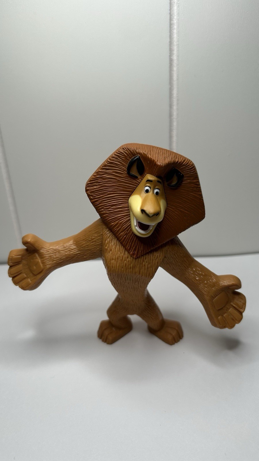 McDonald’s 2008 Alex The Lion DreamWorks Madagascar Figure Happy Meal ...