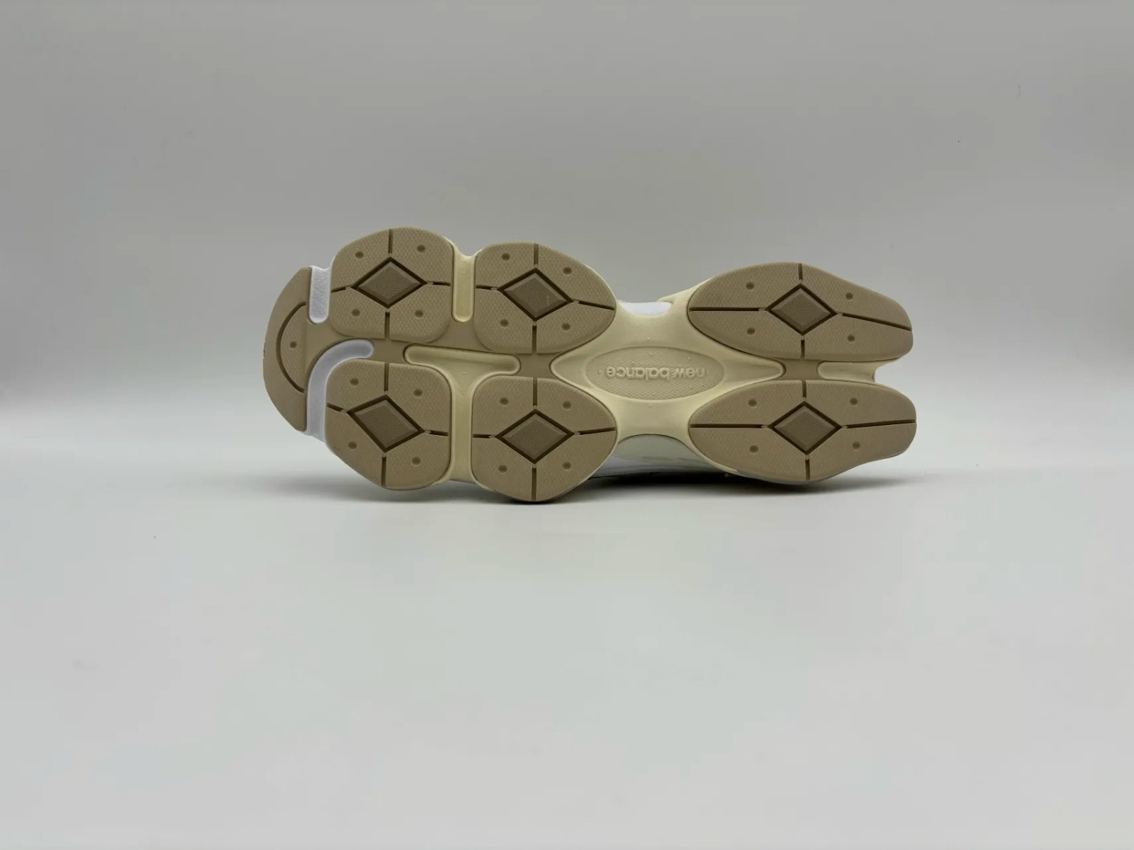 New Balance 9060 Sea Salt Brown Size UK9 image 8