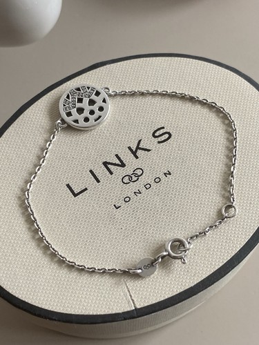 Beautiful Sterling Silver Links of London Timeless Diamond Bracelet