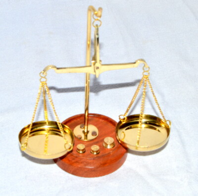 Solid Brass/Wood Small Weighing Scale With Some Weights Greats Collectible Item