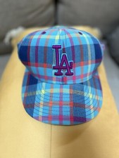 Los Angeles New Era 59Fifty Fitted Cap 7 1/4 New W/O Tag. Genuine merchandise