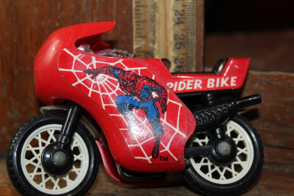 Bicicleta Spider-Man vintage Buddy L motocicleta 1980 Foto 4 de 4