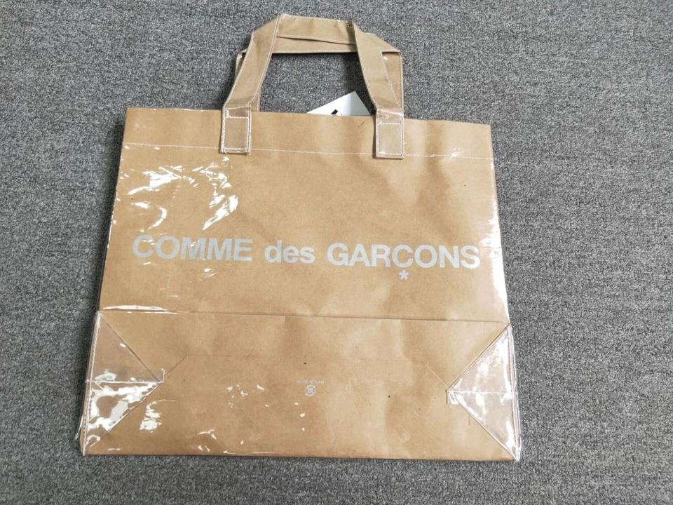 CAMISA DE PVC CDG BOLSA TOTE OMBRO - Imagem 3 de 4