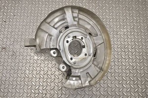 BMW 5 F11 520d 2015 RHD Radnabe hinten links Achsschenkel 6796099 2764848