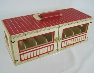 melissa and doug show horse stable