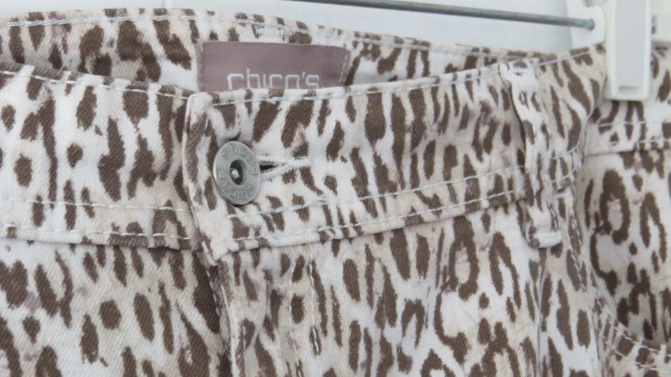 Chico's Leopard Pants Size 2 Ankle 12 (M) Cotton/Spandex Inseam 26" - Image 3 of 4