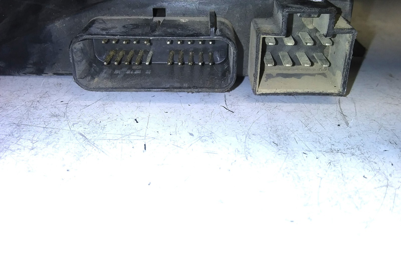 2001-2004 Chrysler T&C lift gate module P04686687AH | eBay