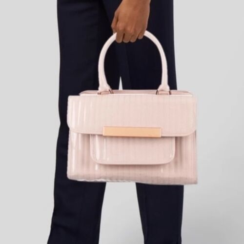 microfoon Toevlucht Downtown Ted baker pink patent leather Mardun satchel | eBay