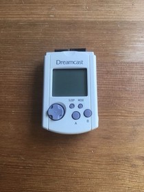 Sega Dreamcast Console 2 Controllers 2 Vibration Packs 2 Memory Units & 5 Games