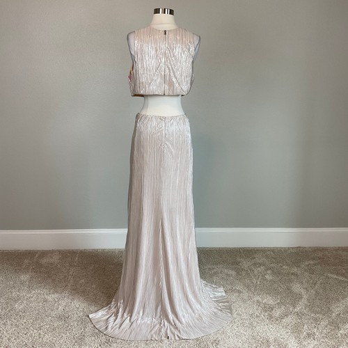 AQUA Women's Formal Dress Size 18 Gold Metallic Cut Out Thigh Slit Long Gown - Picture 2 of 9