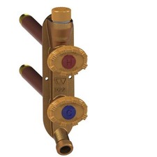 Woodford V22 Freezeless Anti-Siphon Hot/Cold Wall Faucet, Vertical, With Valves