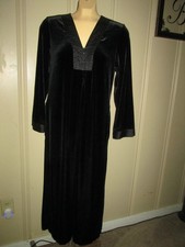 Oscar De La Renta Pink Label Black Velour Full Length Robe Zip Front Pockets-PRE