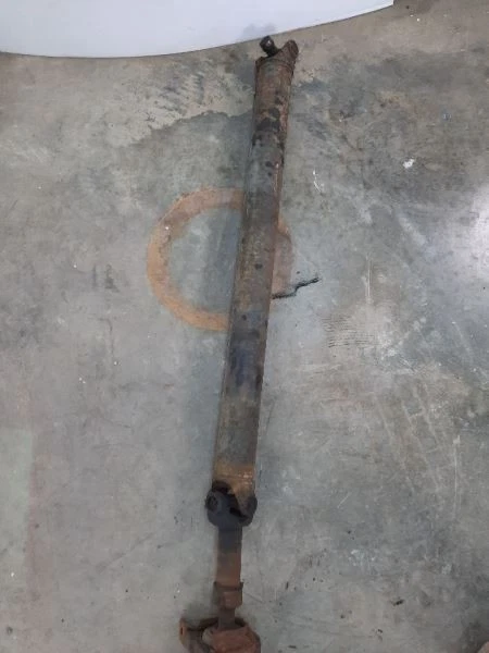 Eixo de transmissão traseiro 139" Wb 2WD C6 transmissão compatível com 86-90 Ford F150 Pickup 197518 - Imagem 3 de 4