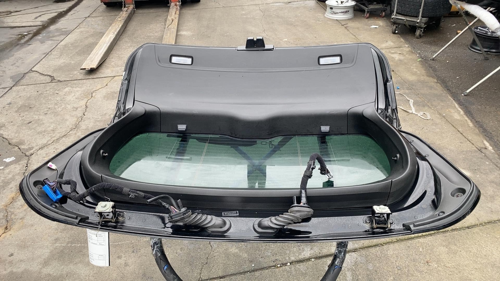 ⭕ 2017-2020 Maserati Levante Trunk Lid Liftgate Tailgate Hatch Shell Black - 820