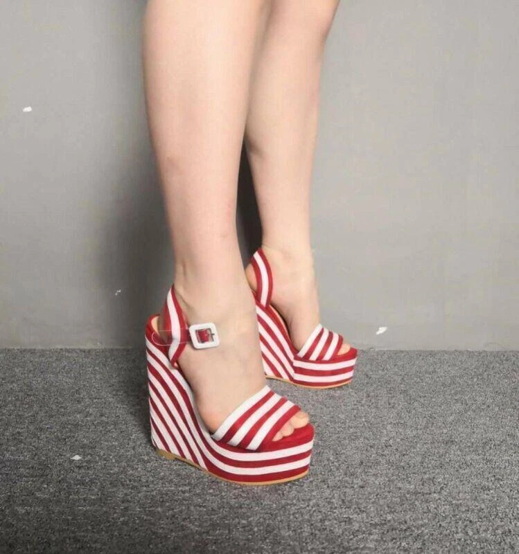 Sandalias de tacón alto a rayas con correa en el tobillo con plataforma y tacón de cuña para dama y mujer Foto 3 de 4