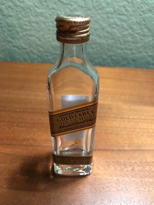 JOHNNIE WALKER GOLD LABEL RESERVE Scotch Whisky Mini Bottle 50ML