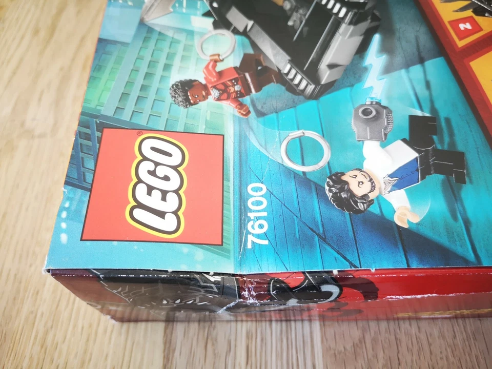 LEGO 76100 - L'attaque du faucon royal - NEUF et SCELLE (photos) III - Photo 4/4