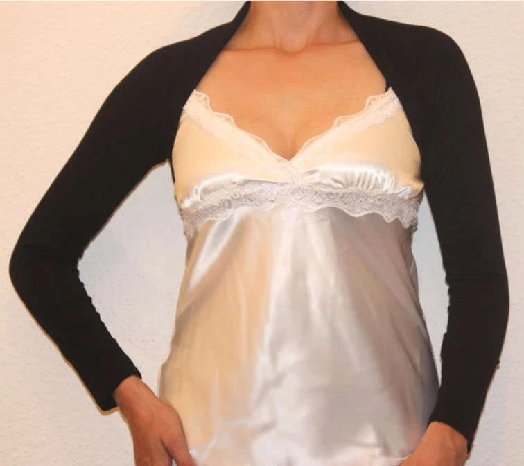 BOLERO IN SCHWARZ  LANGARM VISKOSE  GR. 42/44 - Bild 1 von 1