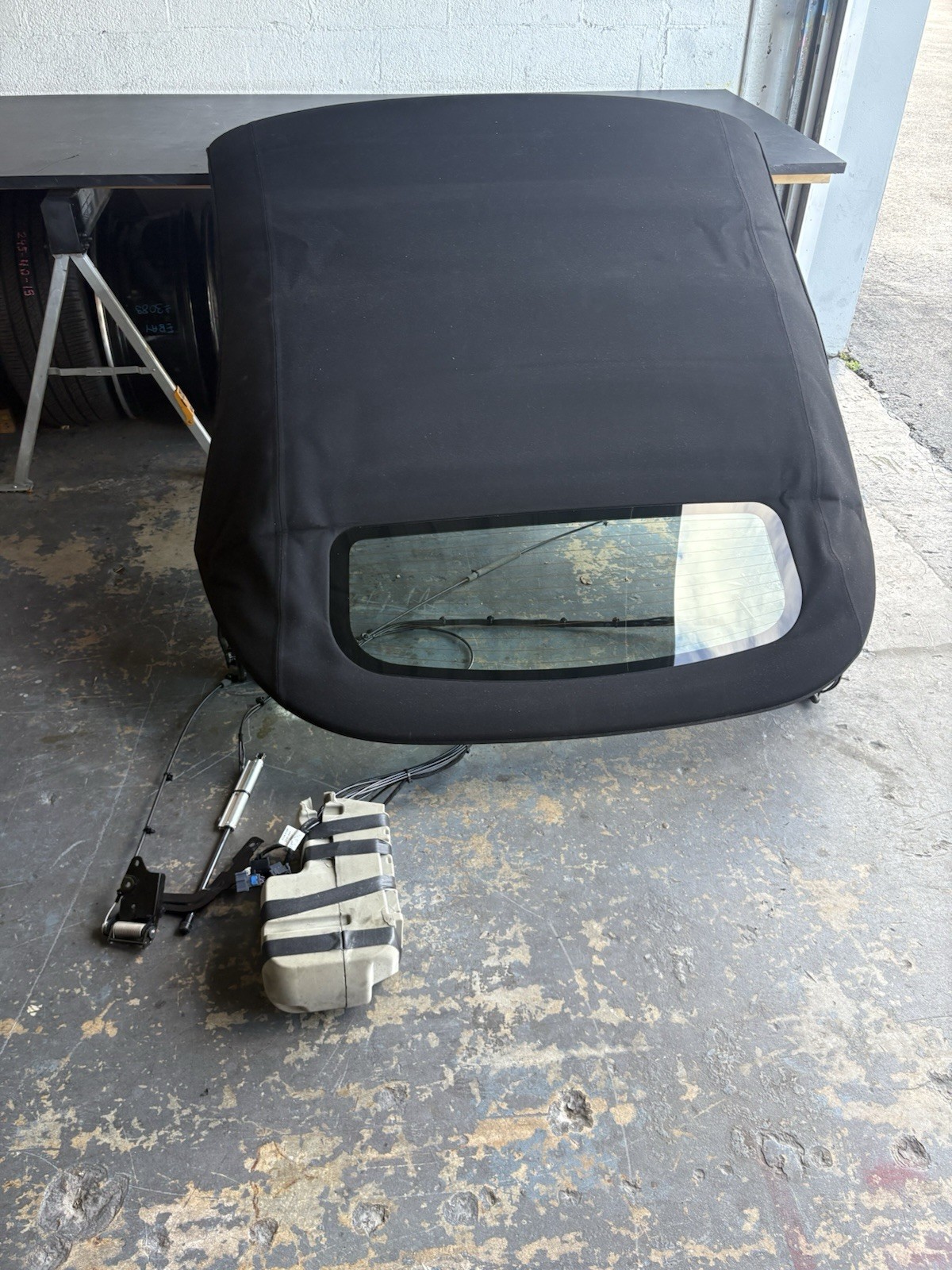 Aston Martin DB11 2019-23 Convertible Roof Assy OemKY 63-519D00 #3147