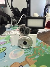 Sony ZV-1F Vlog Camera for Content Creators and Vloggers - English Language