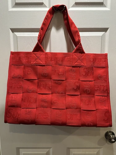 Sac fourre tout Supreme tissé rouge ss23