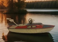 1930s LINDSTROM USA Vtg Tin Wind Up 8" Cabin Cruiser Boat Used Heavily USA