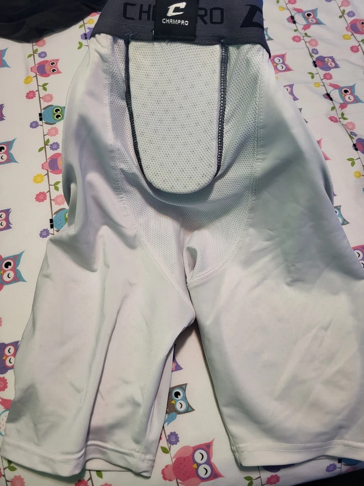 Men/ Junior Champion Pros Football Padding Size Adult Small - Image 2 of 4