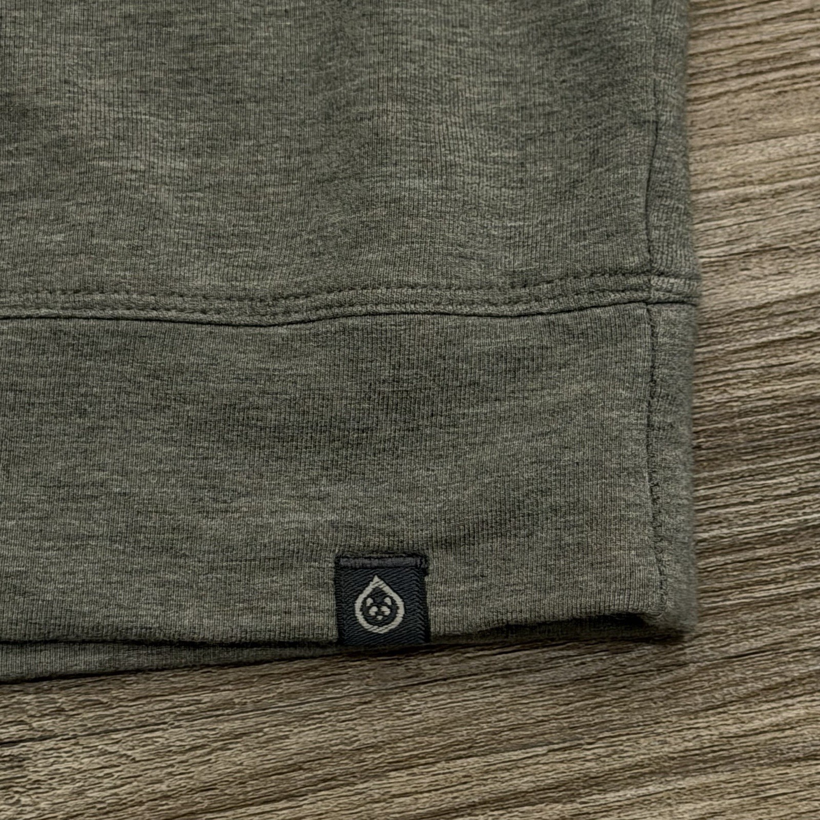 Tasc Performance Hoodie Pullover Lightweight Stre… - image 3