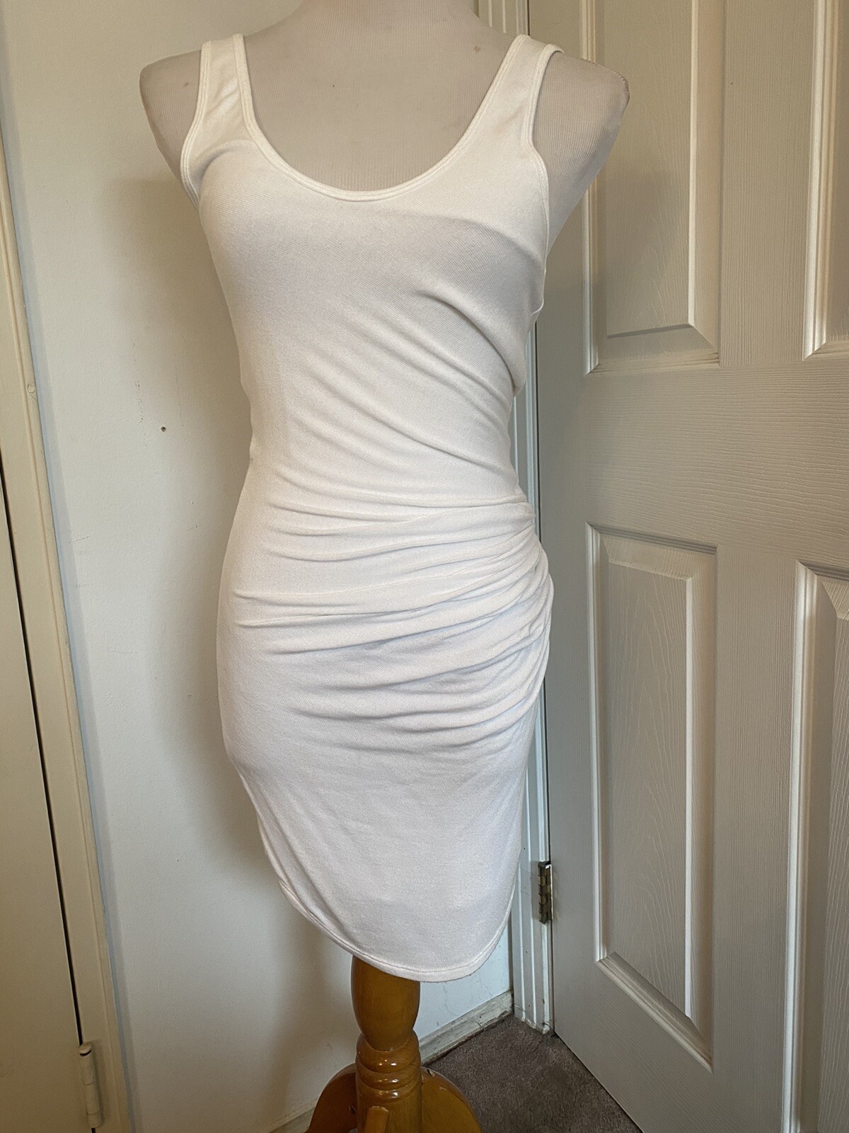 Picture 2 of 8