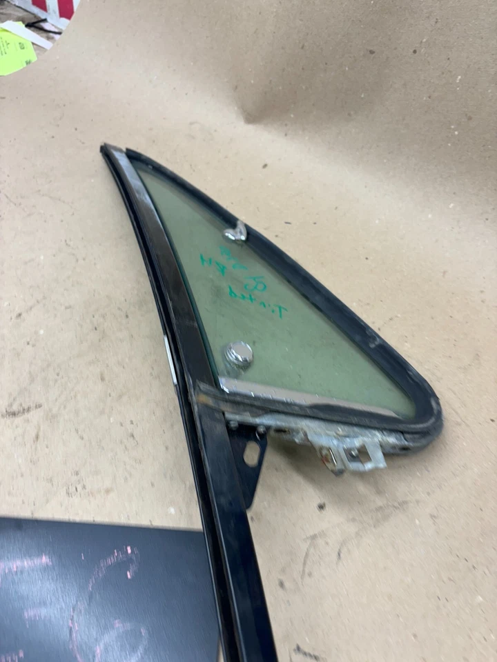 Dodge D100 D150 D350 1981 82 83 1987 93 puerta tintada ventilación ala ventana vidrio w150 Foto 4 de 4