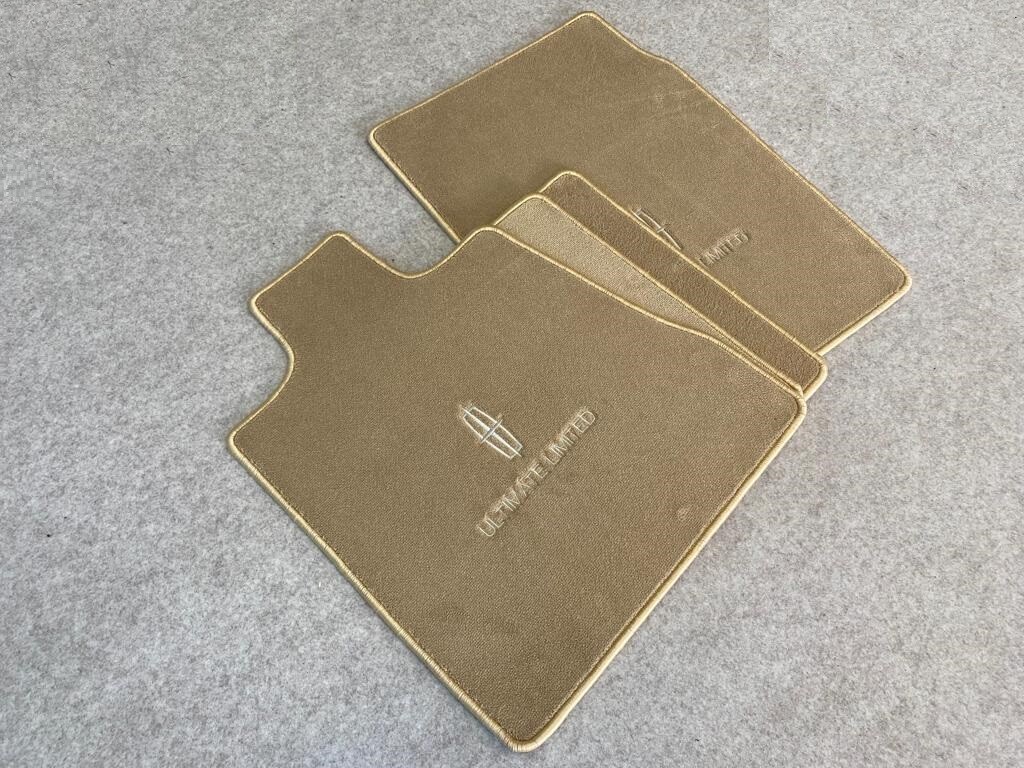 For Lincoln Town Car Ultimate Limited Floor Mats carpet Beige Set of4