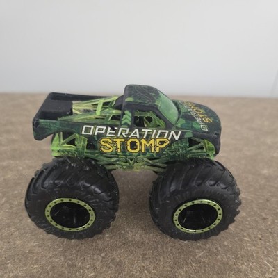 Hot Wheels 1:64 Monster Jam Operation Stomp