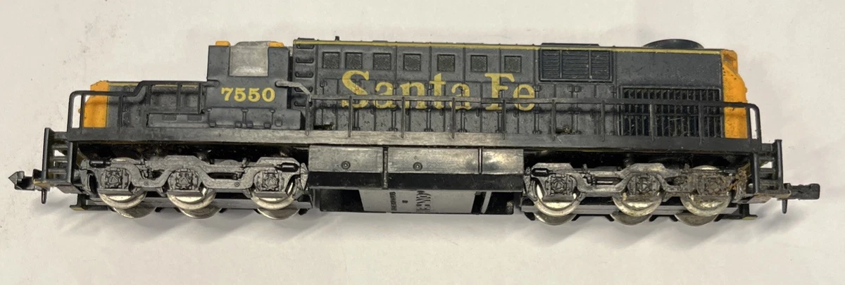 Mehano H0 - Locomotora diésel - 2x SD40 - Santa Fe, Santa - Catawiki