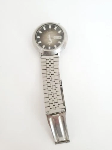 New ListingVintage Seiko Automatic Black Dial Silver Tone Stainless Steel Watch