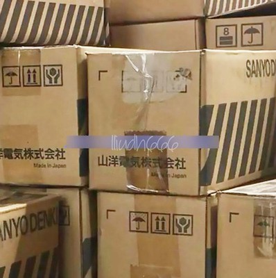 ONE SANYO DENKI Servo Motor P50B05010DXS00