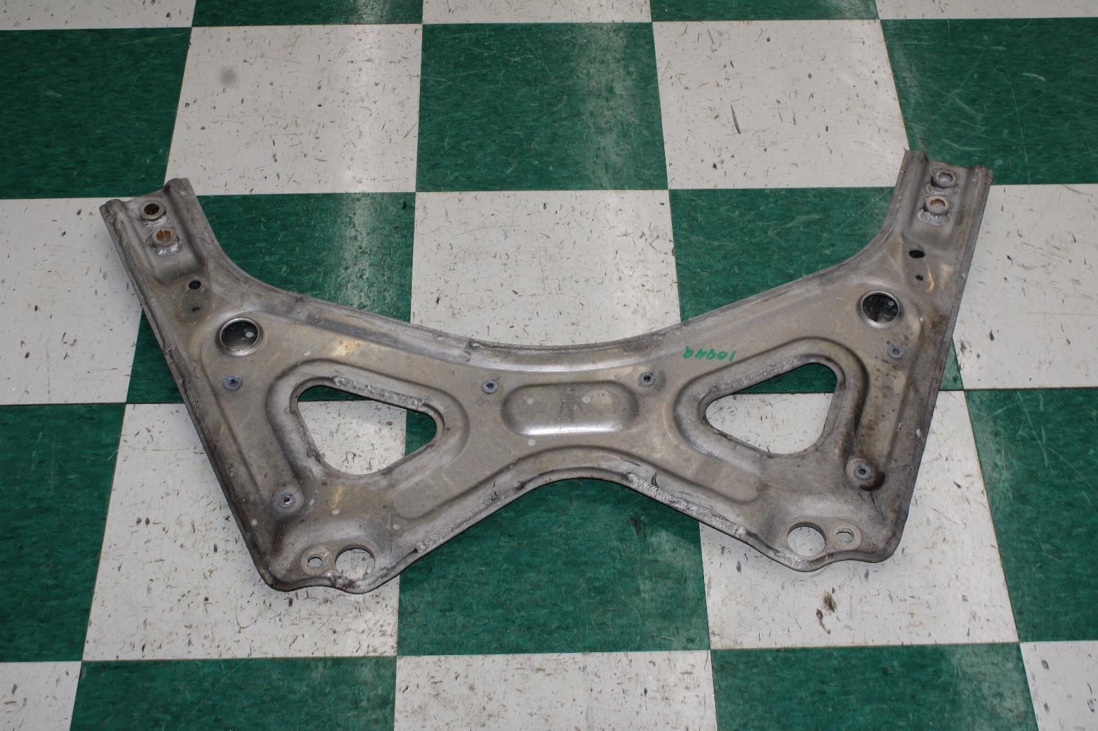 14-17 GHIBLI Front Lower Engine Cradle Crossmember Support Bracket Brace OEM WTY