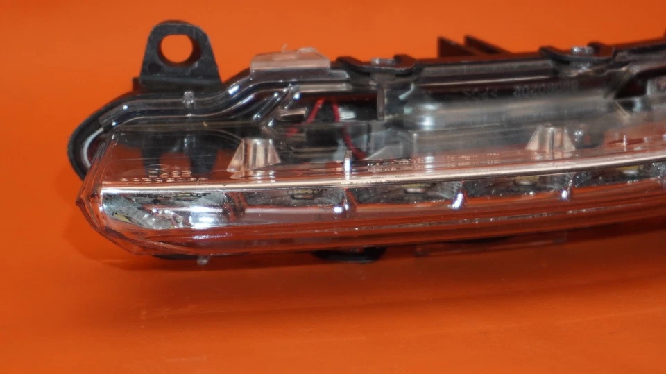 MERCEDES BENZ S550 FOG LIGHT RIGHT PASSENGER 2010 2011 2012 2013 LED A2218201856 - Image 3 of 4