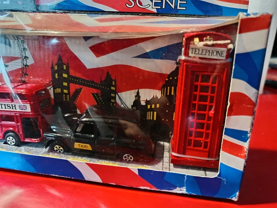 ELGATE COFFRET TAXI ET BUS LONDON STREET SCENE - Photo 3/4
