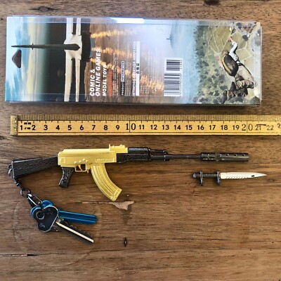 Gold Skin AK Model Keychain Gun Rifle Keyring Diecast Metal Gun