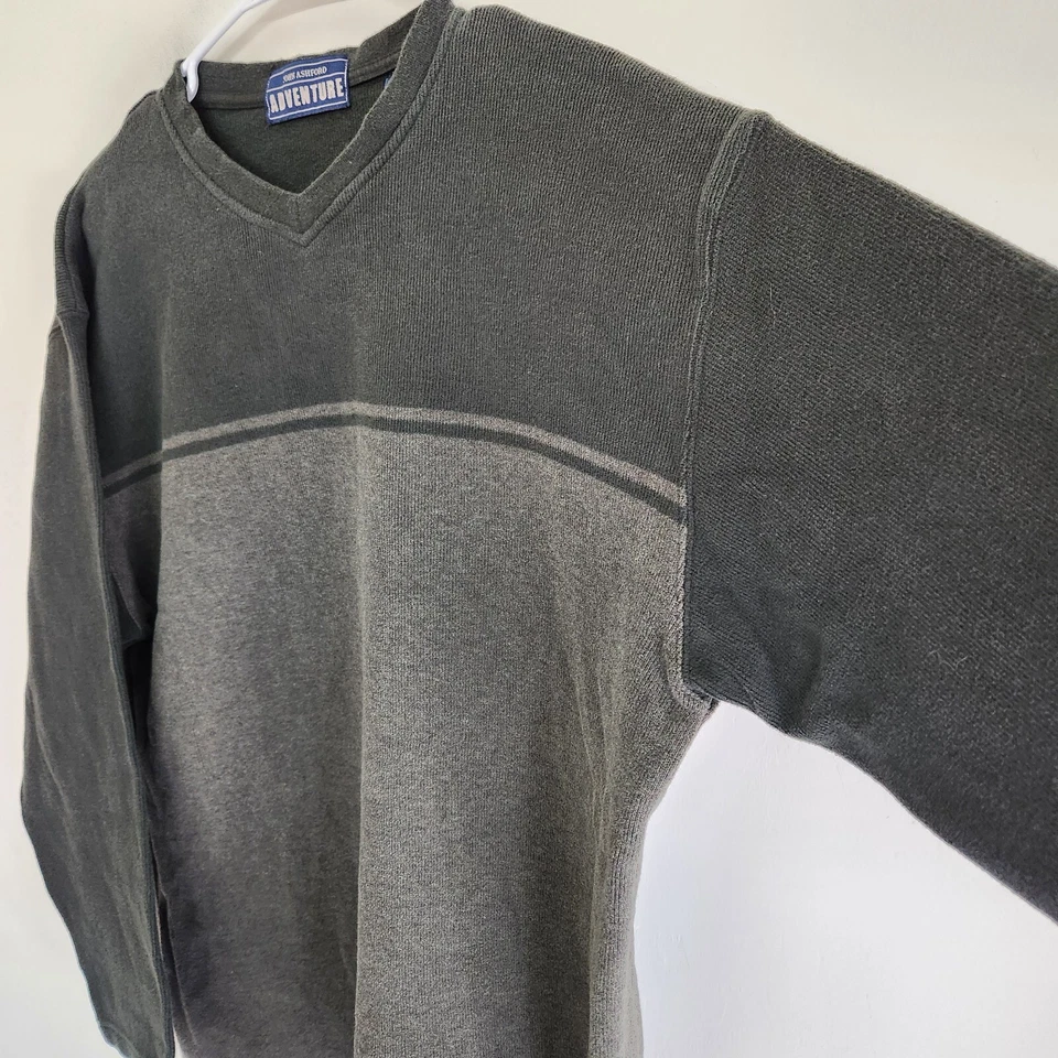 John Ashford Adventure Long Sleeve V Neck Sweatshirt Men's XL Green 1191 - Image 3 of 4